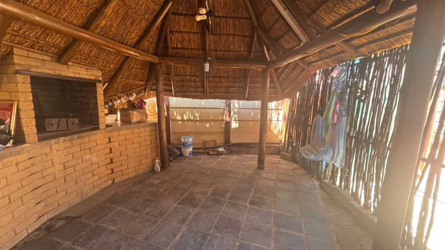 3 Bedroom Property for Sale in Beaconsfield Northern Cape